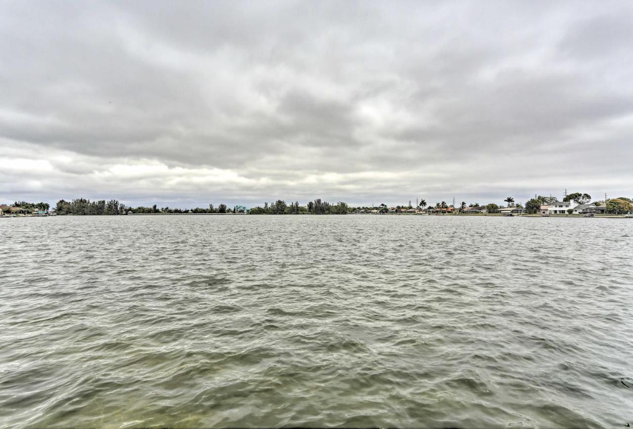 Lakefront Cape Coral Home With Private Pool And Dock! ภายนอก รูปภาพ