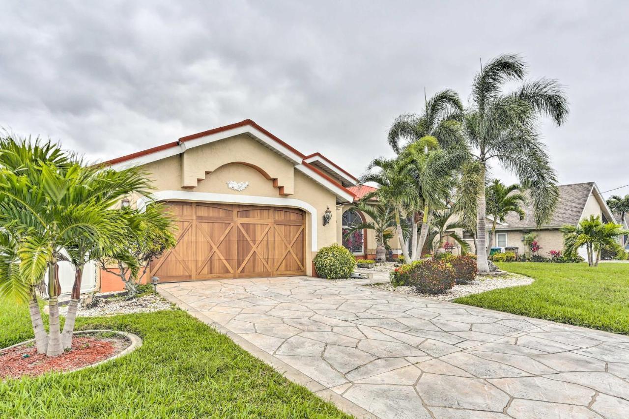 Lakefront Cape Coral Home With Private Pool And Dock! ภายนอก รูปภาพ