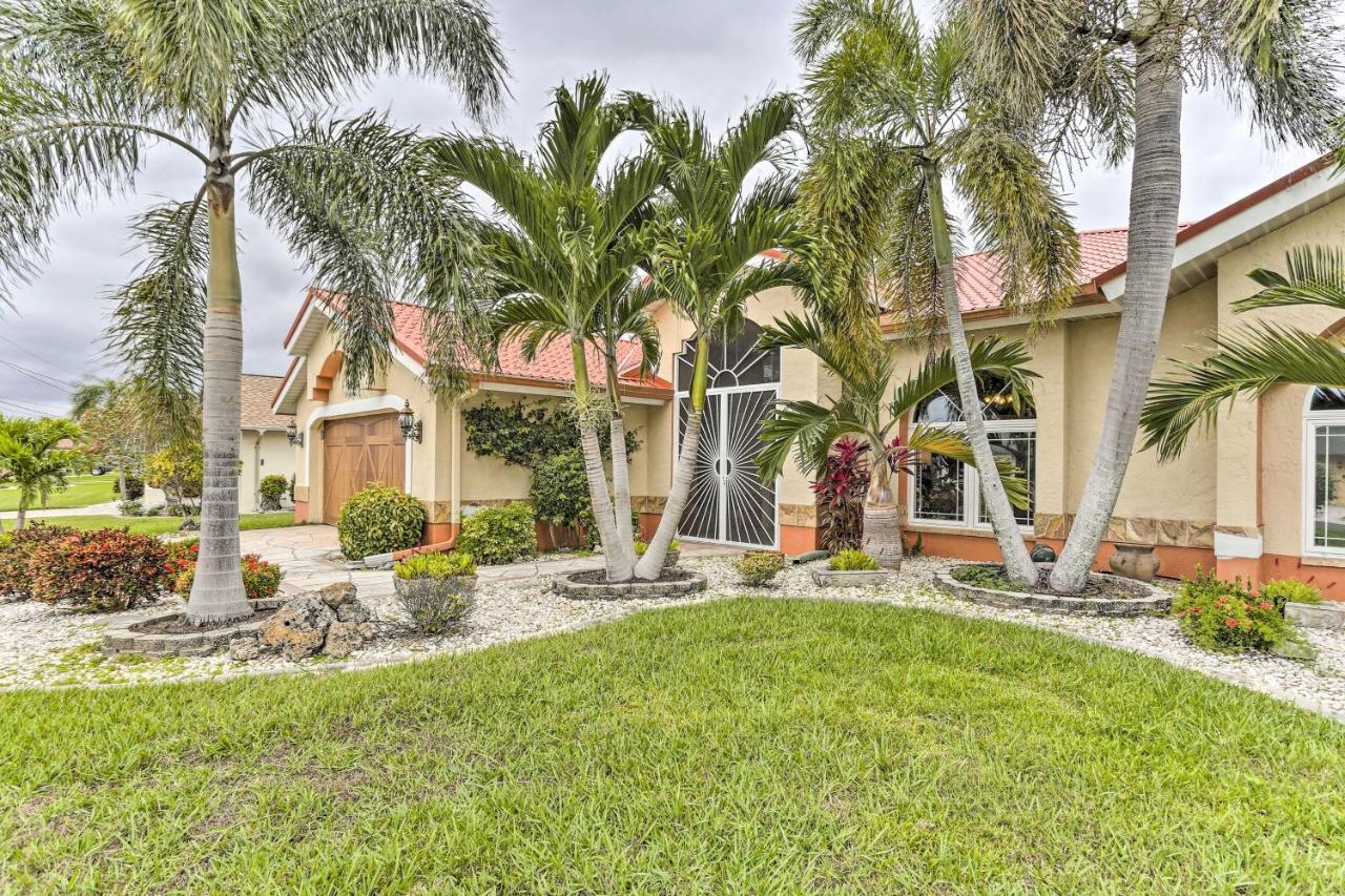 Lakefront Cape Coral Home With Private Pool And Dock! ภายนอก รูปภาพ