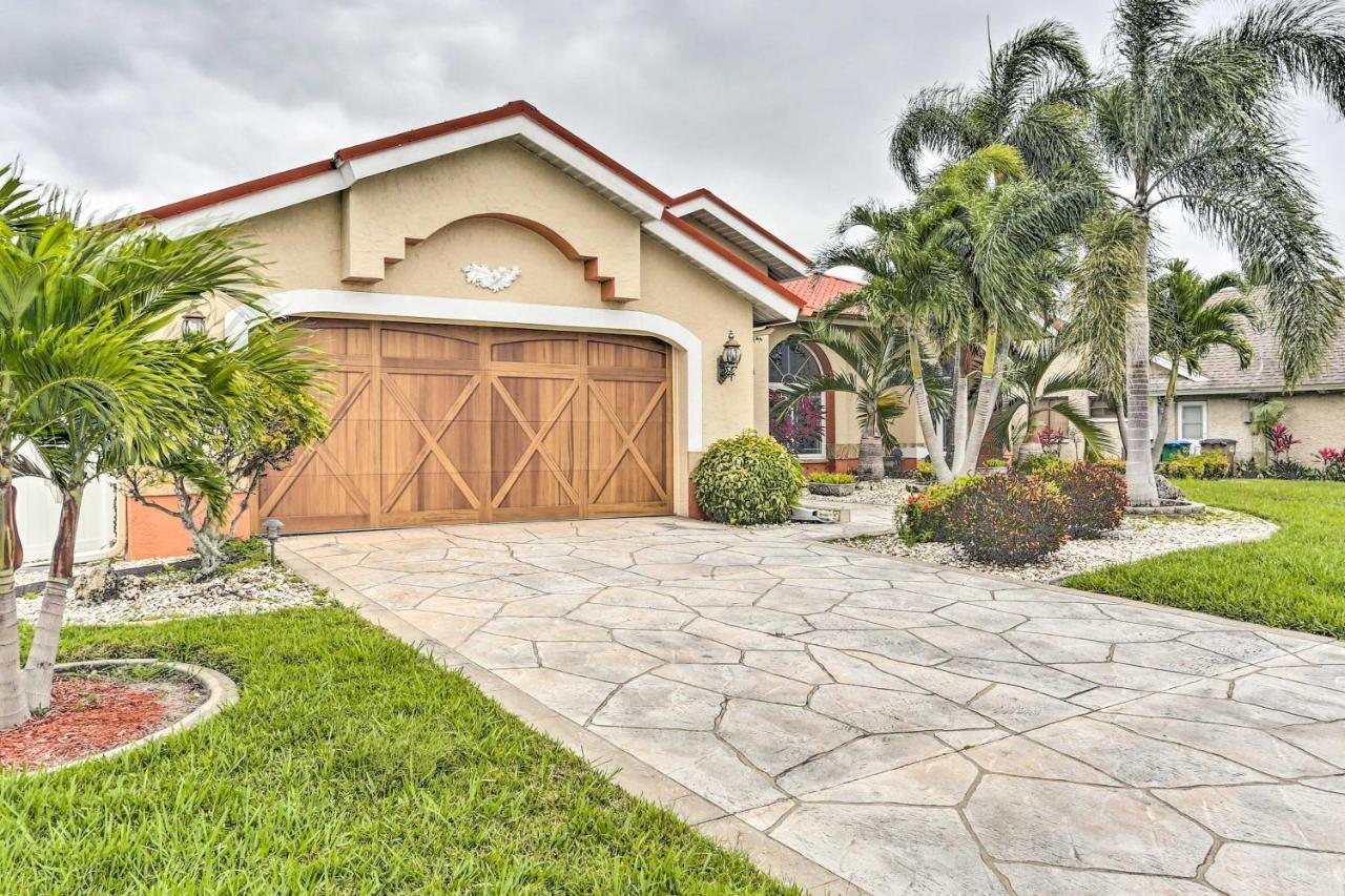 Lakefront Cape Coral Home With Private Pool And Dock! ภายนอก รูปภาพ